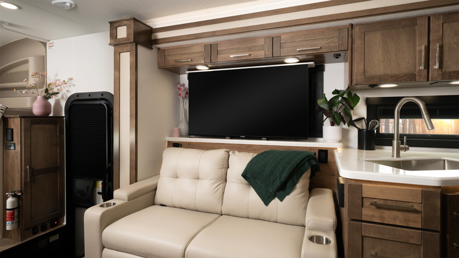 Accolade 37M TV Lift