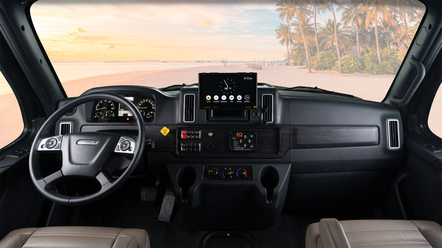 Accolade XL 37K Freightliner® S2RV Dash