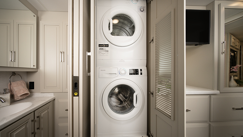 Accolade XL 37K Washer and Dryer