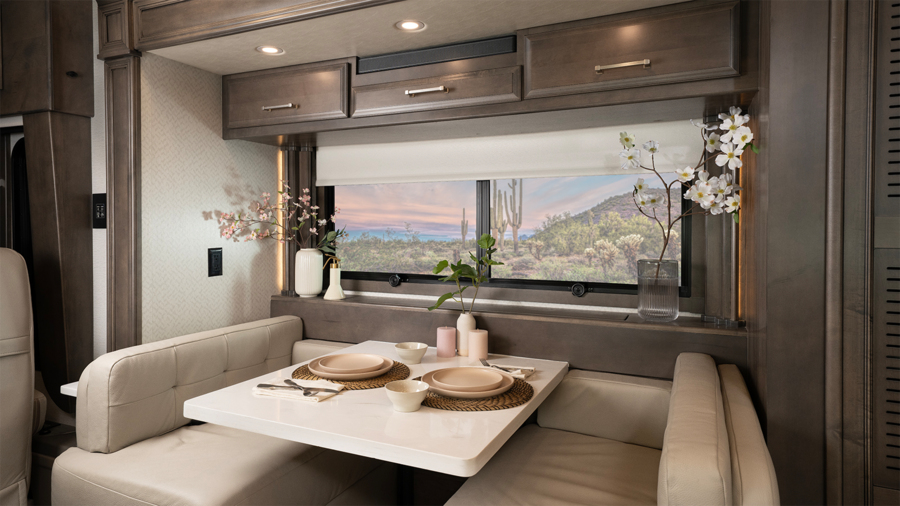 Aspire 44R Dinette
