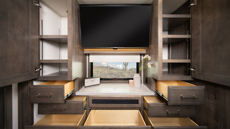 Aspire 44R Wardrobe Open