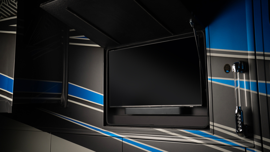 Centurion 39N Exterior Entertainment