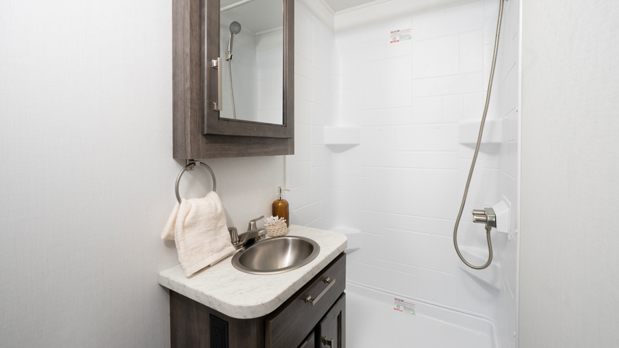 Odyssey SE 22CF Bathroom