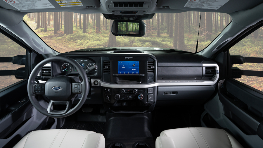 Accolade XT 35L F-600 Dashboard